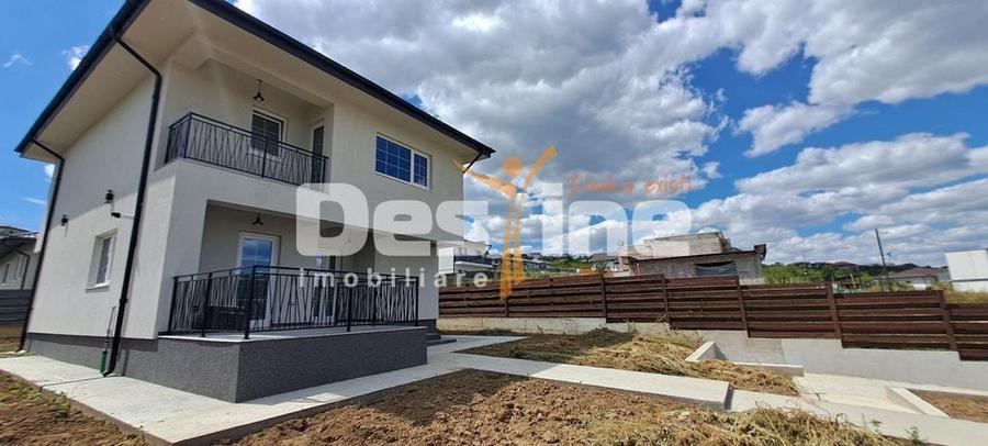 Casă cu 4 camere cu Teren 400 Mp în Central