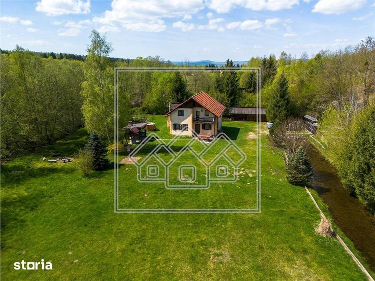 Casă cu 5 camere cu Teren 3400 Mp în Porumbacu de Jos