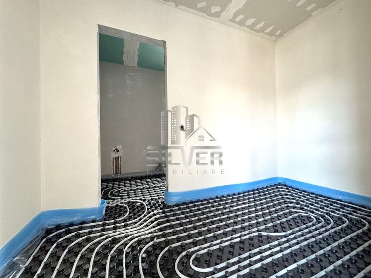 Casă individuală cu 5 camere cu Canalizare în Chinteni