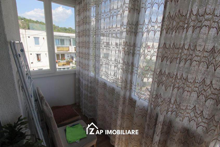 Apartament cu 2 camere decomandat, mobilat în Tudor
