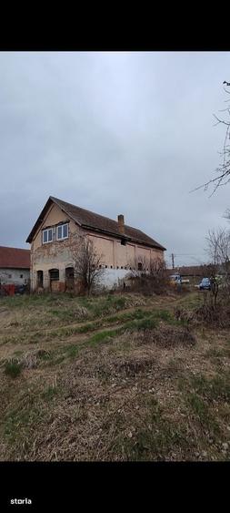Casă cu 4 camere în Daneș