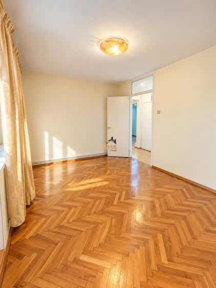 Apartament cu 3 camere decomandat în Grigorescu