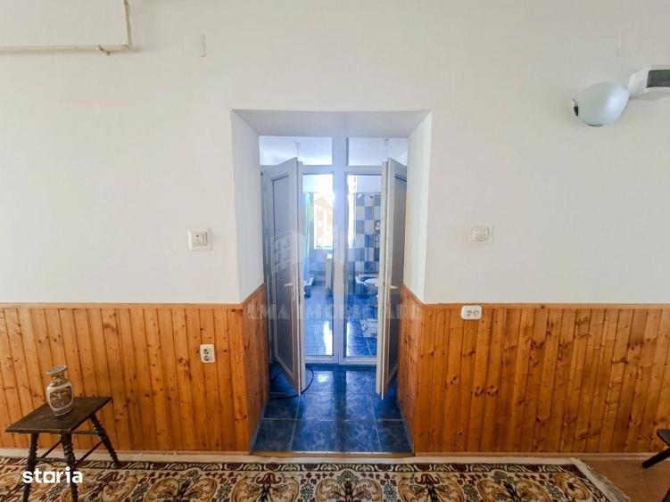 Apartament cu 4 camere decomandat în Irimești