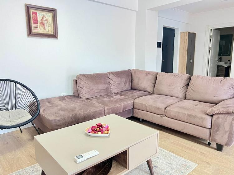 Apartament cu 2 camere semidecomandat, mobilat în Dâmbul Rotund