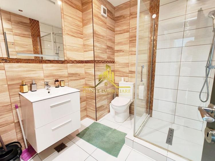 Apartament cu 3 camere semidecomandat, mobilat în Bună Ziua