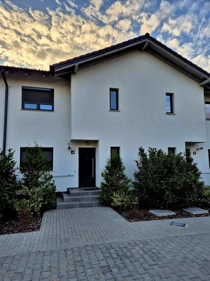 Casă cu Teren 100 Mp în Sânandrei