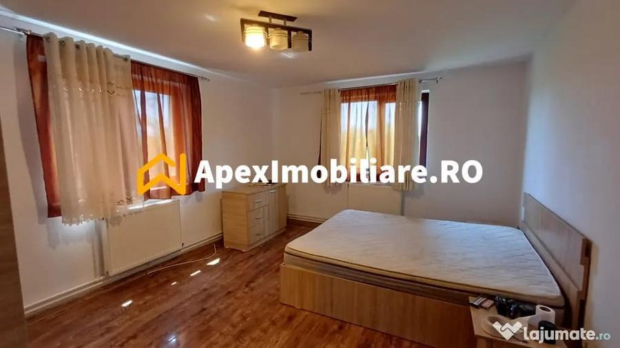Casă cu 4 camere cu Teren 883 Mp în Varlaam