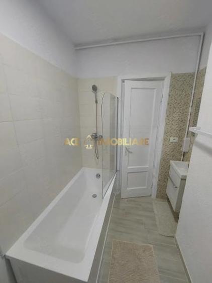 Apartament cu 2 camere decomandat, mobilat în Gara de Nord