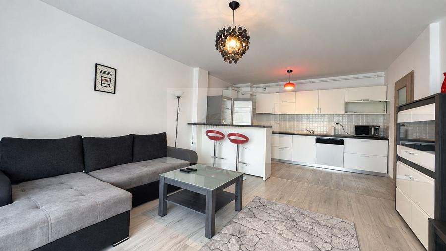Apartament cu 2 camere semidecomandat, mobilat în Între Lacuri