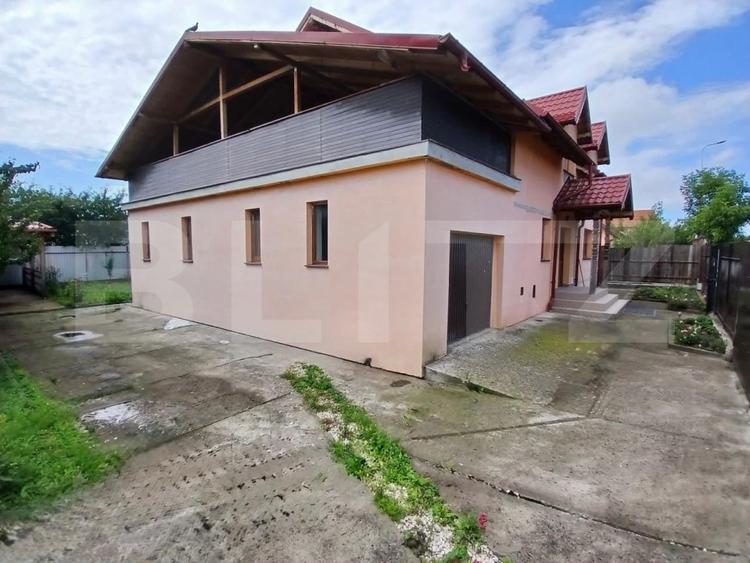 Casă individuală cu 5 camere cu Canalizare în Sânpetru