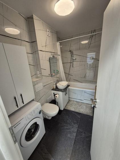 Apartament cu 2 camere decomandat în Sânpetru