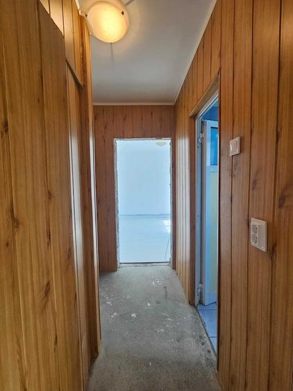 Apartament cu 2 camere decomandat în Craiovei