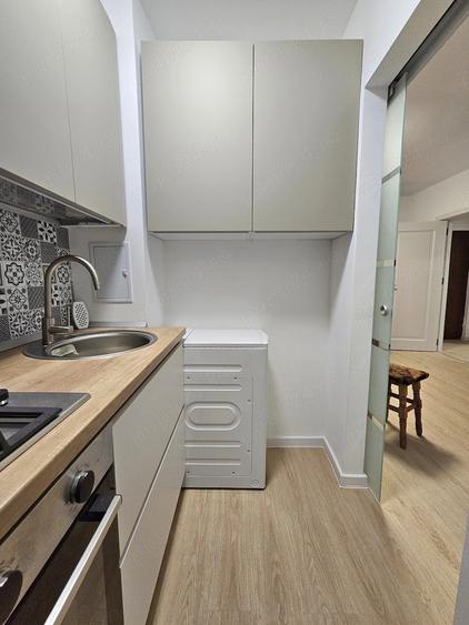Apartament cu 2 camere decomandat, mobilat în Apărătorii Patriei
