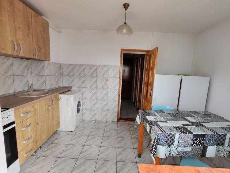 Apartament cu 2 camere semidecomandat în Tudor Vladimirescu