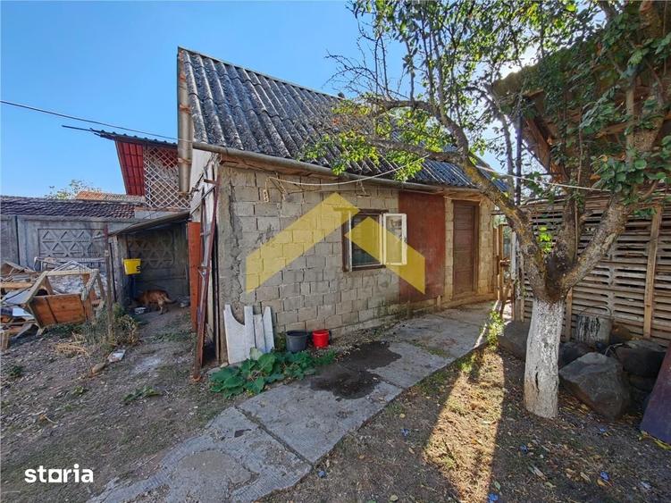 Casă cu 3 camere cu Teren 1440 Mp în Zădăreni