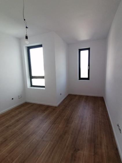 Duplex cu 4 camere cu Canalizare în Moșnița Nouă