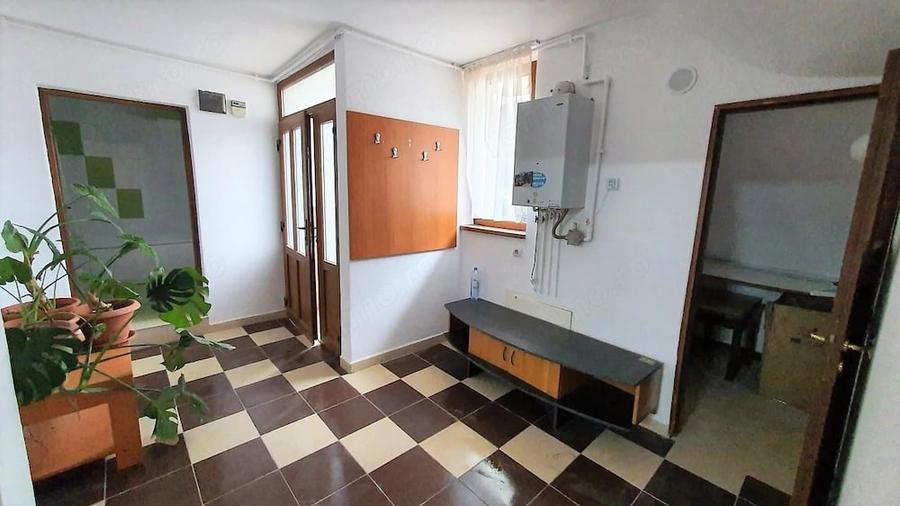 Spațiu comercial, de 60 mp, în Central