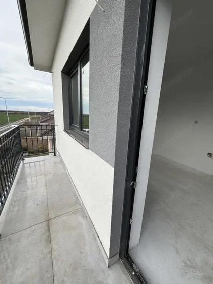 Casă cu 4 camere cu Teren 300 Mp în Calea Urseni