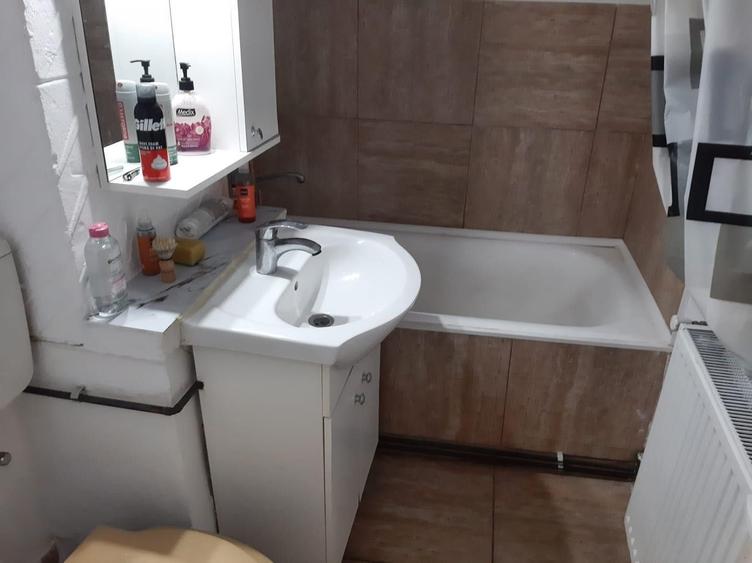 Garsonieră decomandată în Berca