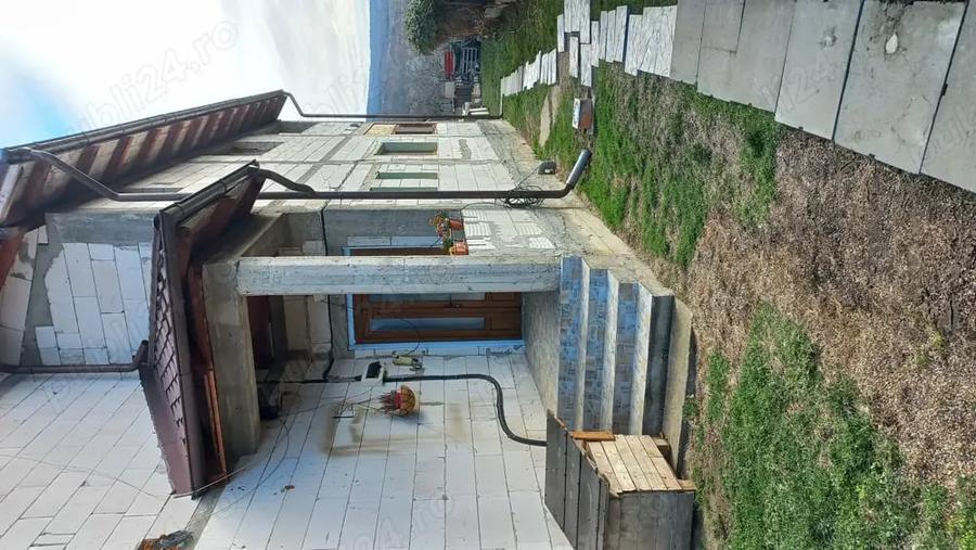 Casă cu 3 camere cu Teren 751 Mp în Cuvin