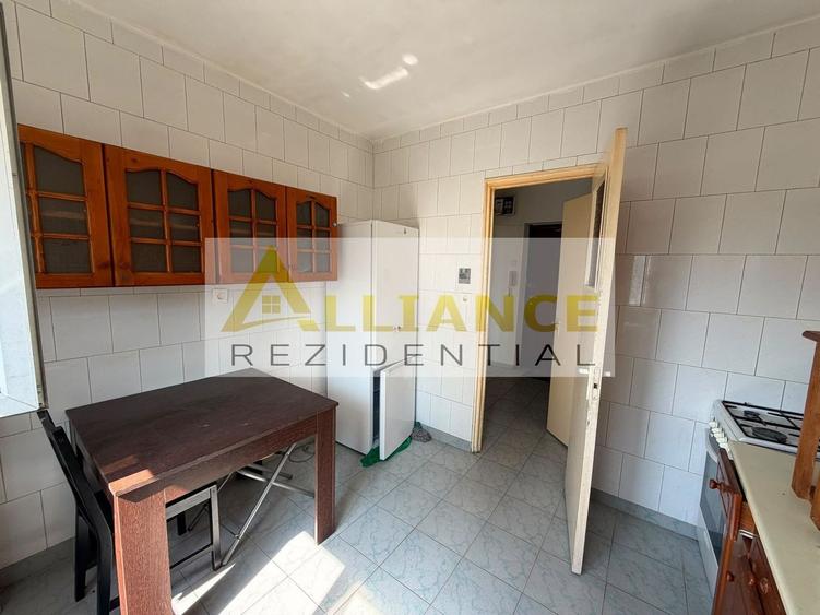 Apartament cu 2 camere decomandat în Berceni