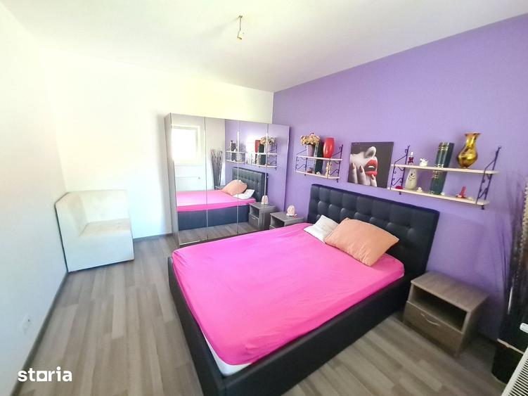 Casă cu 6 camere cu Teren 320 Mp în Ultracentral