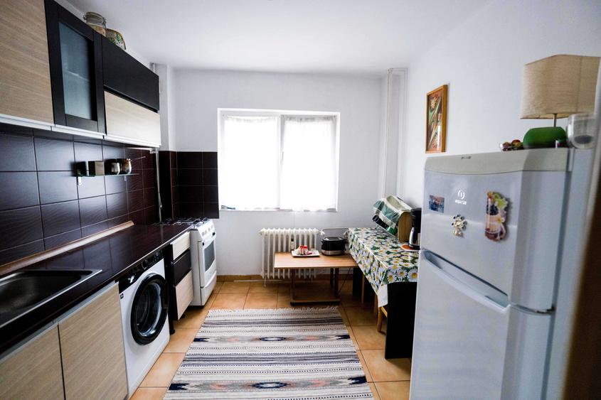 Apartament cu 2 camere semidecomandat în Theodor Pallady