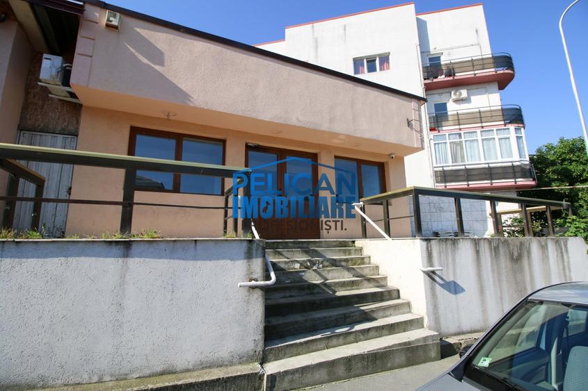Spațiu comercial, de 40 mp, în Big