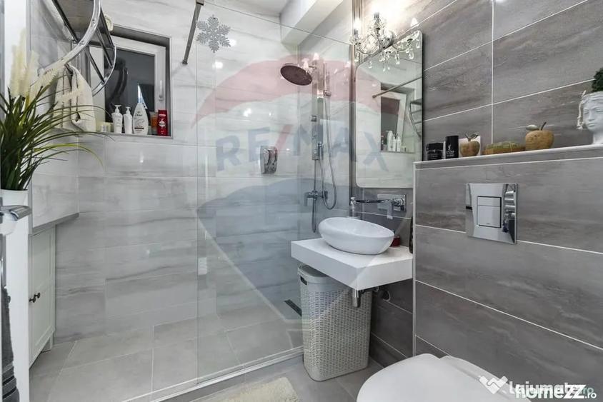 Casă cu 5 camere cu Teren 440 Mp în Bartolomeu