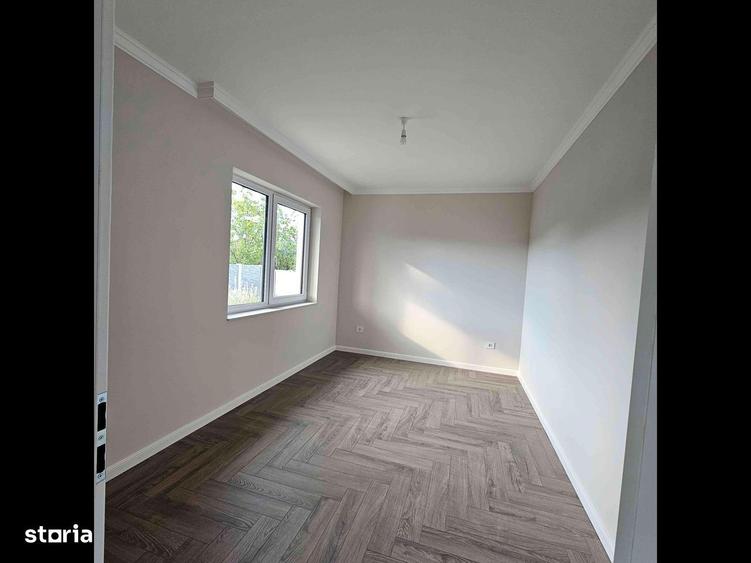 Casă cu 4 camere cu Teren 470 Mp în Oncea