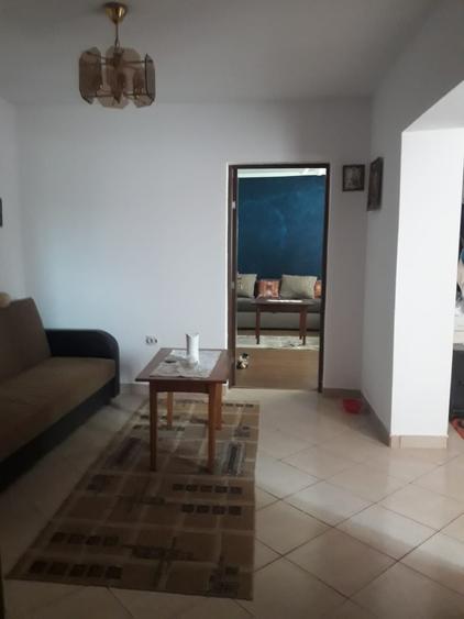Casă cu 3 camere în Săucești