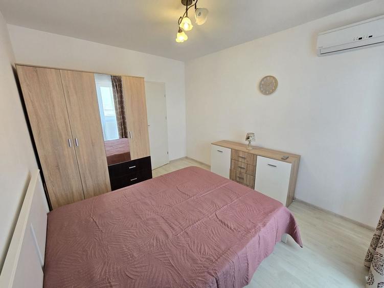 Apartament cu 2 camere decomandat în Parcul Carol