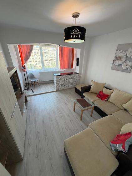Apartament cu 2 camere decomandat în Circumvalațiunii