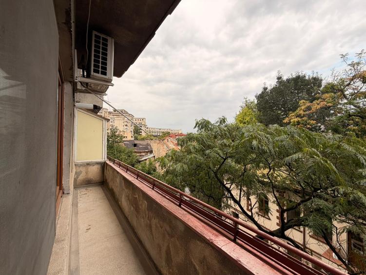 Apartament cu 3 camere circular în Unirii