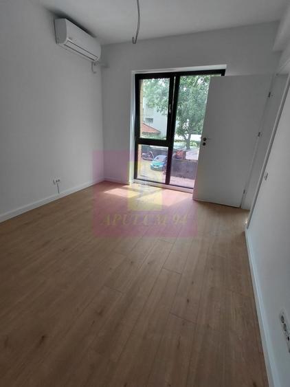 Casă cu 4 camere cu Teren 117 Mp în 1 Decembrie