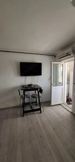 Garsonieră decomandată în Exterior Vest