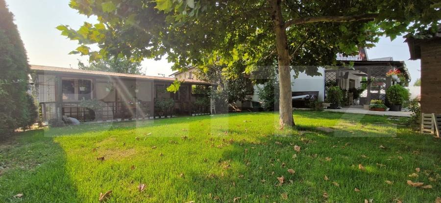 Casă individuală cu 7 camere cu Teren 700 Mp în Bordei
