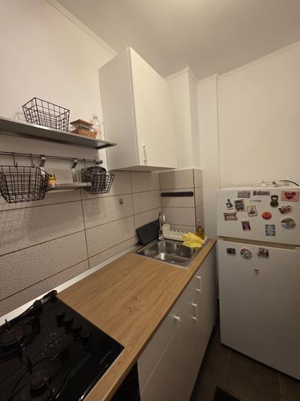 Garsonieră decomandată în Central