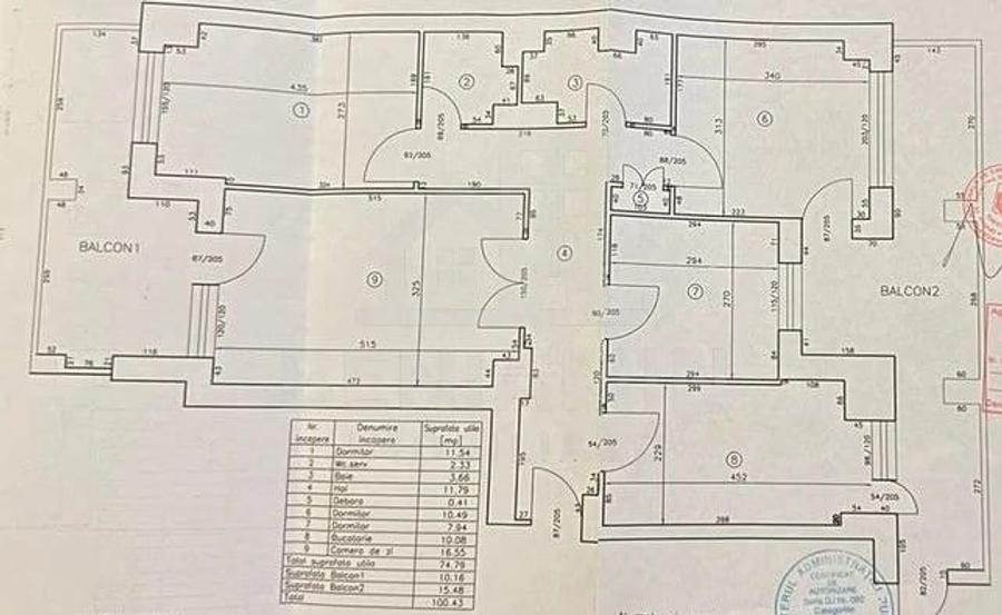 Apartament cu 3 camere decomandat în Central