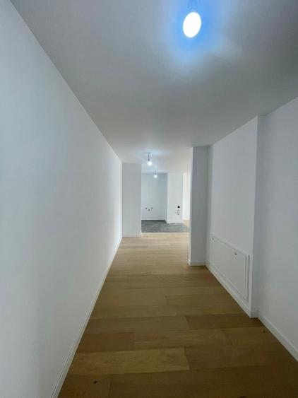 Apartament cu 3 camere decomandat în Barbu Văcărescu