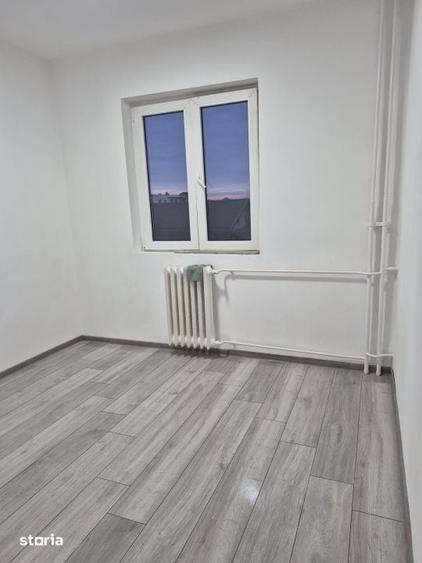 Garsonieră decomandată în Andrei Mureșanu