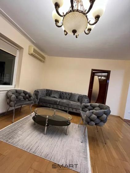Apartament cu 3 camere decomandat în Ștrand