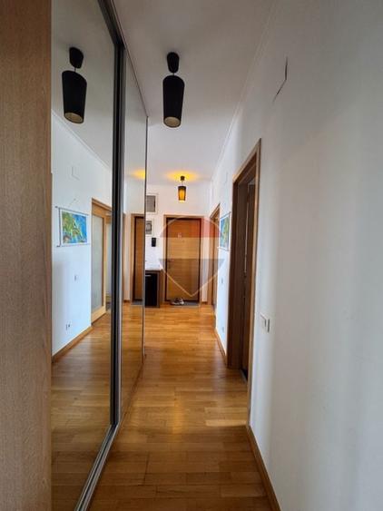 Apartament cu 3 camere decomandat în Kiseleff