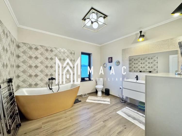 Casă individuală cu 4 camere cu Canalizare în Sadu