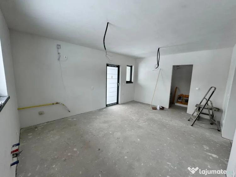 Casă cu 3 camere cu Teren 1200 Mp în Tăuții-Măgherăuș