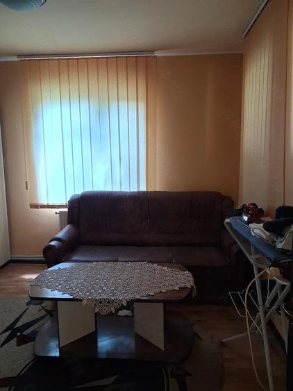 Casă cu 3 camere cu Teren 1700 Mp în Brebeni