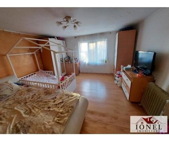 Duplex cu 4 camere cu Canalizare în Cetate