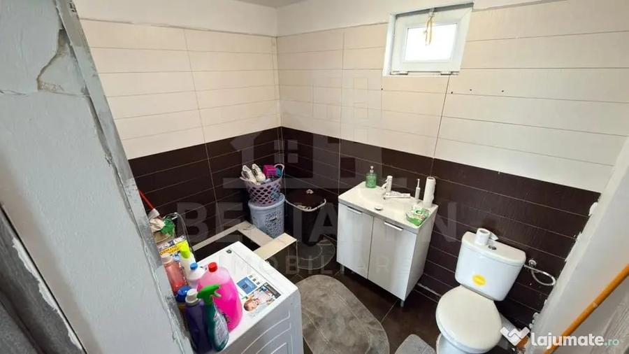 Casă cu 5 camere cu Teren 350 Mp în Ișalnița