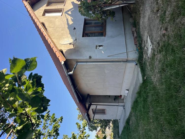 Casă cu Teren 1200 Mp în Utvin