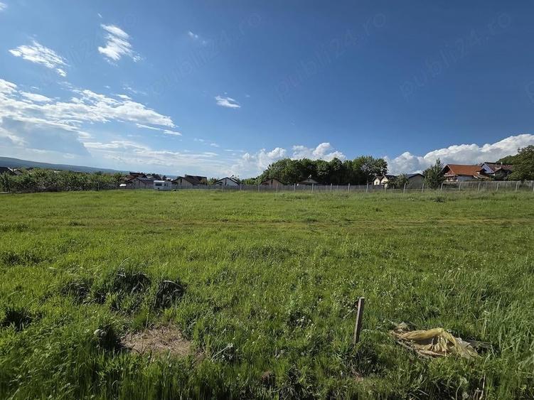 Teren de 500 mp, în Budeasa